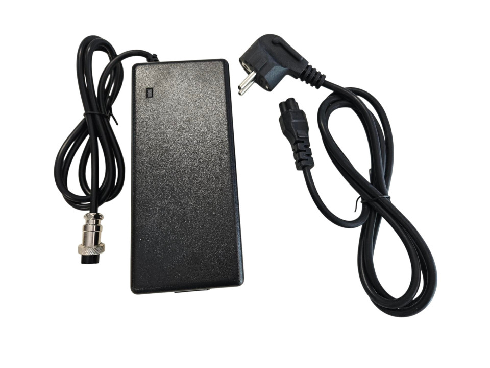 (8D1d) Oplader 36 volt 2.0Ah Lithium accu