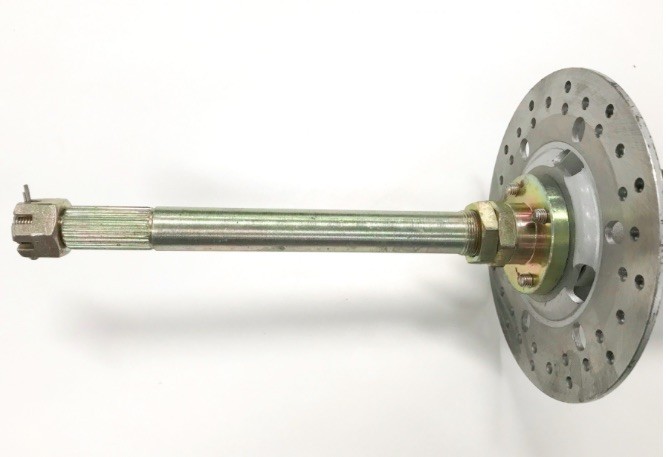 (28b2a) achteras met lagerhuis incl. tandwiel en remschijf