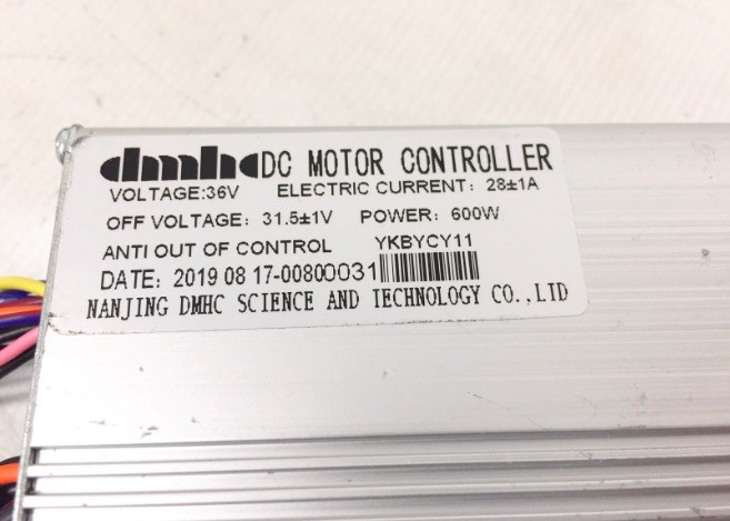 (8E4b) Controller 36V / 600w 9 stekker 6 draden (9070065)