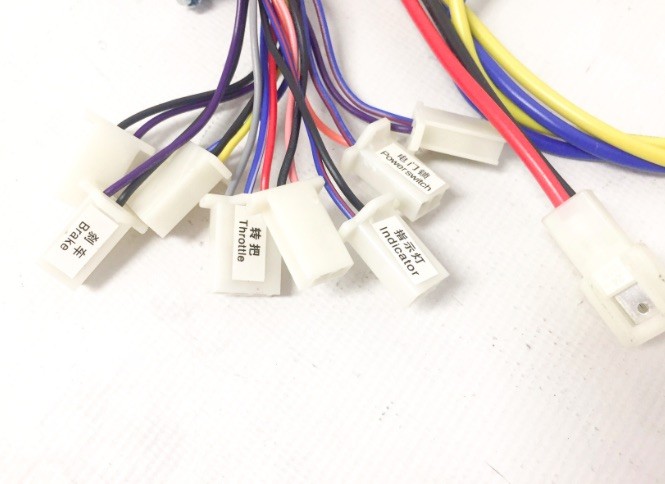 (8E3d) Controller 36V / 800w 9 stekker 2 draden