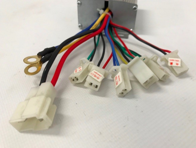 (7G2b) Controller 24V / 350watt 7 stekkers 2 kabel