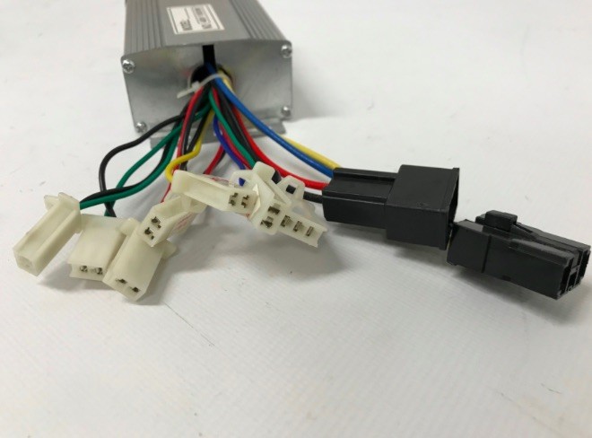 (7H4a) Controller 48V / 1000watt 9 stekkers