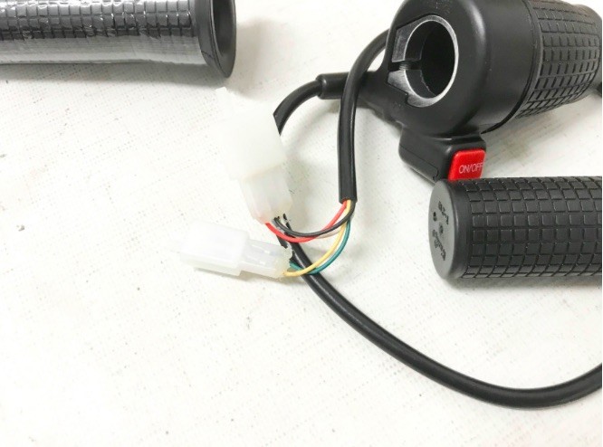 (4A4c) Gashendel Elektrische quad en mini crosser