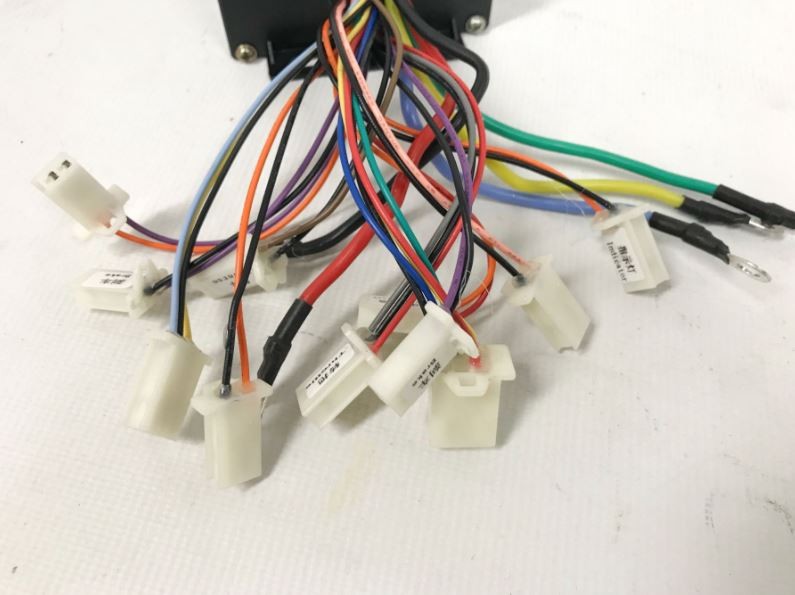 (8E2a) Controller 48V / 1200watt 9 stekker 5 draden (9070006)