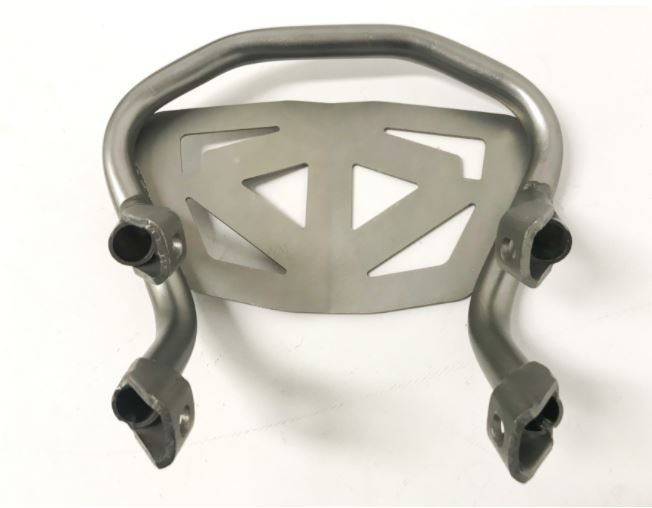 (11D4b) Voorbumper mad max egl motor