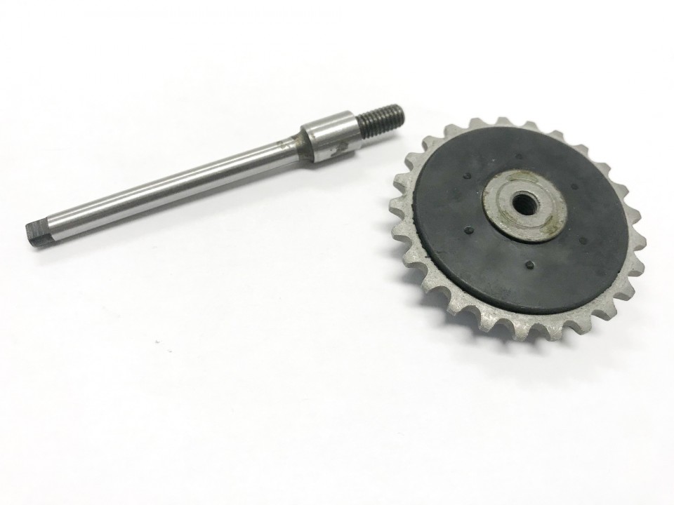 (9D1c) Dirtbike Quad tandwiel + as oliepomp