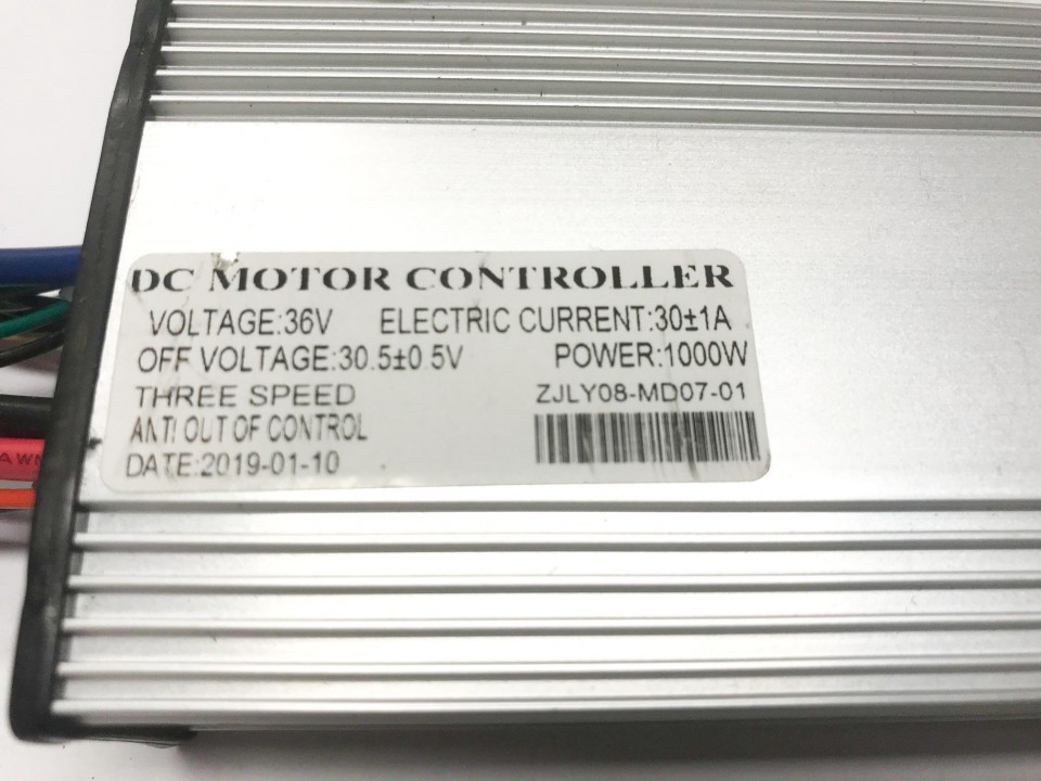 (8G2a) Controller 36V / 1000watt 10 stekker (9070013)