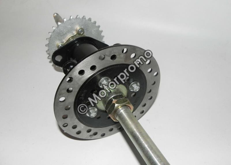 (28A3a) Achteras met lagerhuis incl. tandwiel en remschijf ATV