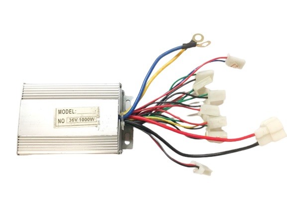 (7H3b) Controller 36V / 1000watt 9 stekkers 2 kabel (9070065)