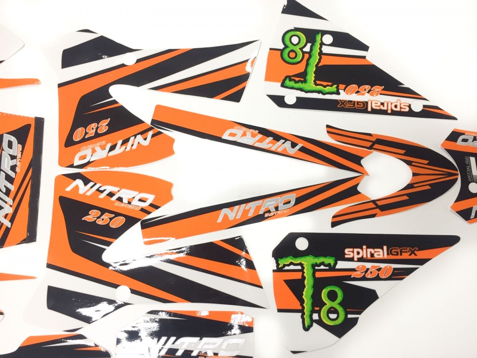 (11M2a) complete stickerset Huricane 250cc