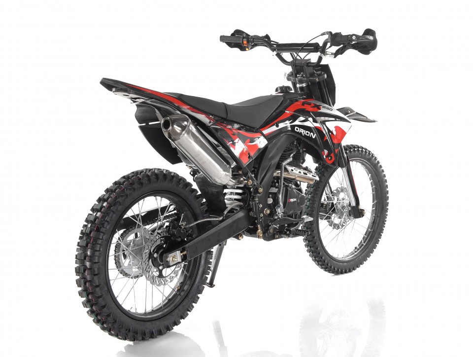 Orion AGB-36 250cc Rood Semi Prof Crossmotor