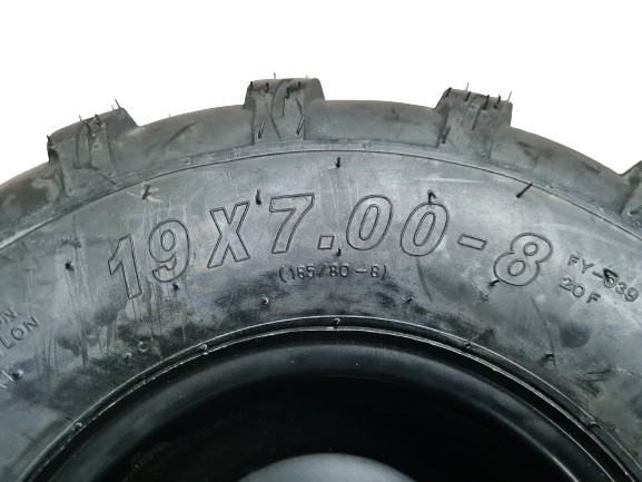 (208B3a) set Band met velg RV + LV 4 gaats 8inch (19x7.00-8)