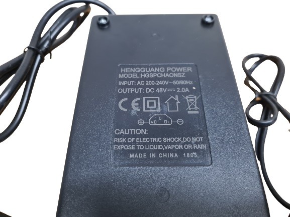 (7i4b) Accu oplader 48V 1.6A