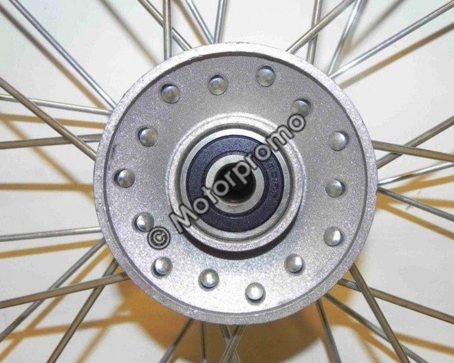 (221C2a) 14 inch voorvelg as 12mm