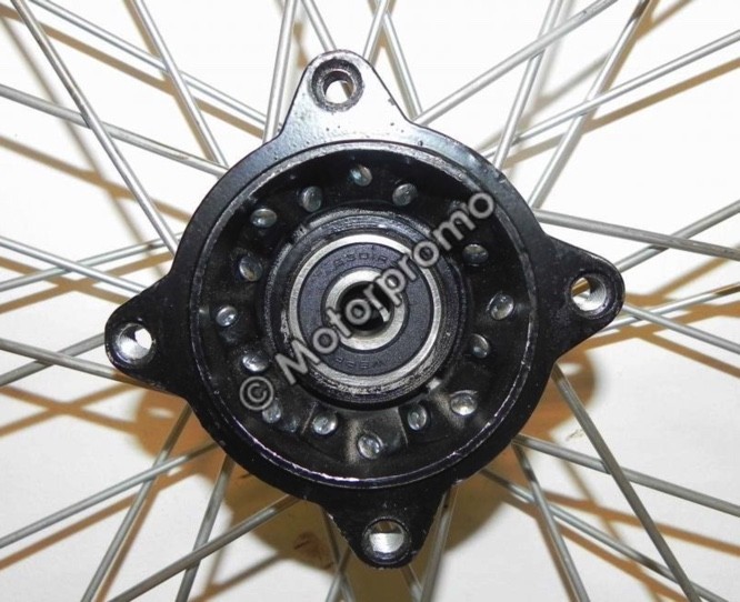 (221C3a) 14 inch voorvelg as 12mm