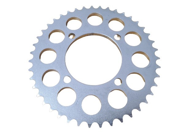 (15A4c) Achtertandwiel 428 - 43 (as 76 / steek 65)