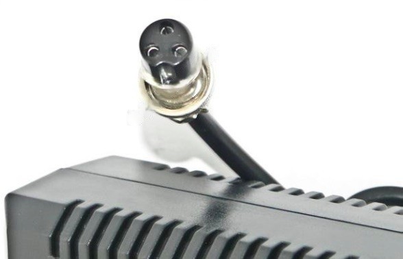 (7i6a) 36V 1.5A accu oplader (1161005)