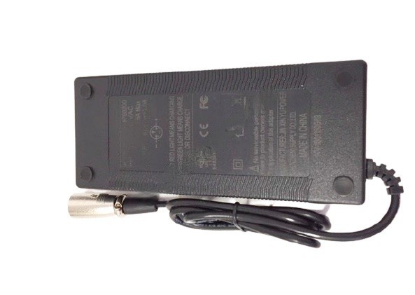 (7i2b) Accu oplader 57.6V 2.0A