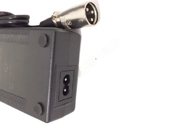 (7i2b) Accu oplader 57.6V 2.0A