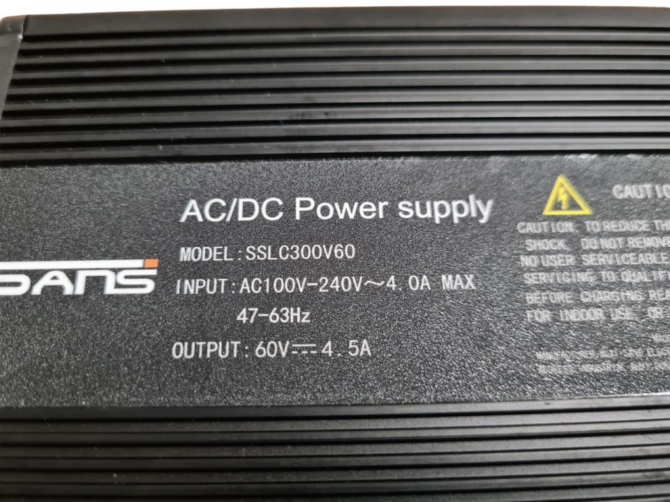 (7i3b) Accu oplader 60V 2.5A (9070070)