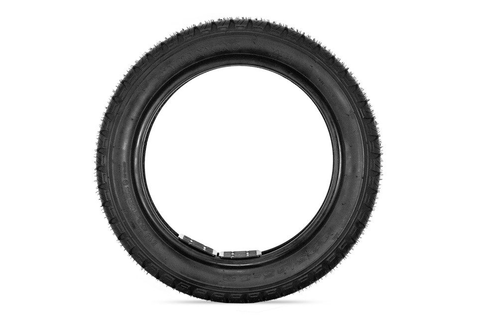 (208A4b) Buitenband 125/65-12 Tubeless Sterk - Brommobiel / Citycar band