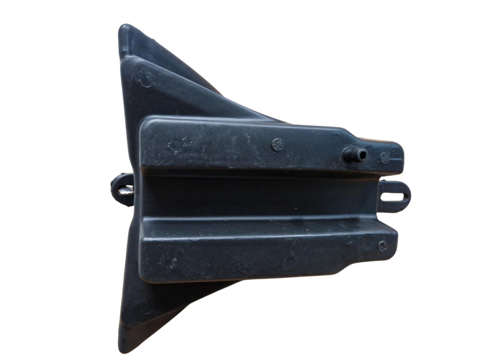 (24D2d) Brandstoftank Avenger (groot model)