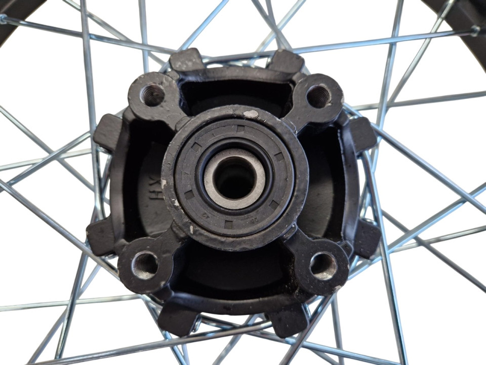 (220B3b) Achterwiel 16inch (nieuwe verbeterde naaf)