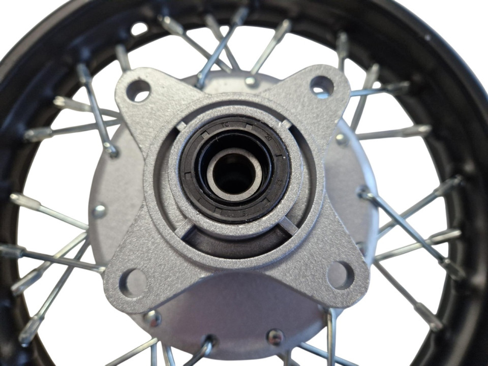 (222C3b) 10 inch achtervelg staal trommelrem