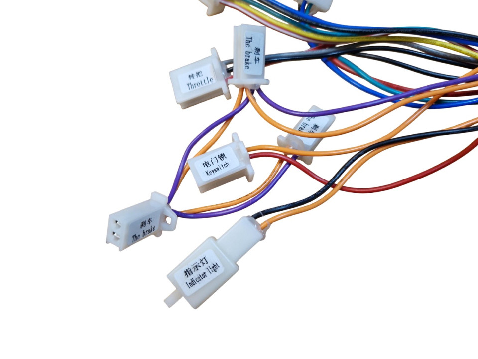 (8G1b) Controller 48V / 1300watt 9 stekker 3 draden