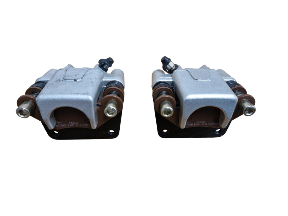 (6E3e) Remklauw links en rechts 