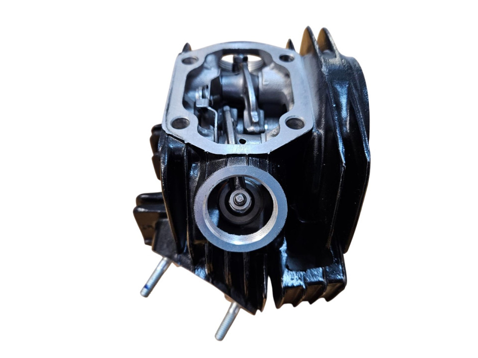 (9E4c) Cilinderkop 140cc compleet Orion