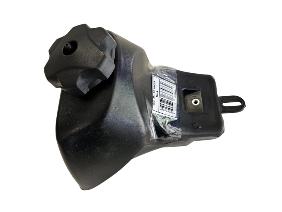 (22E2a) Brandstoftank Avenger 49cc 6 inch