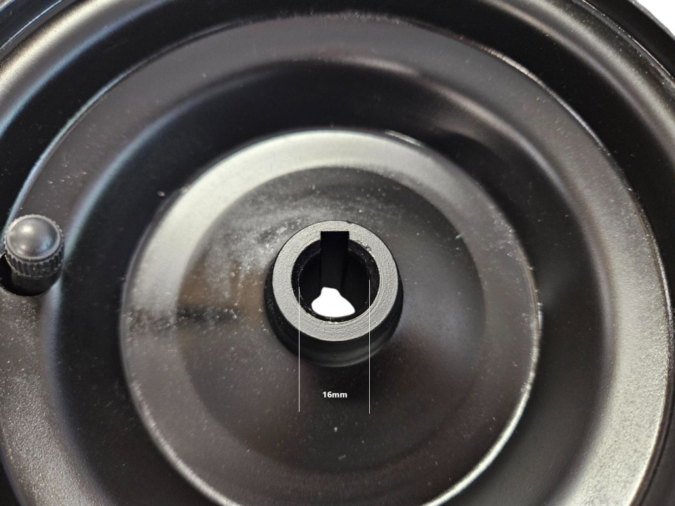 (212B4d) Band + velg achter 6 inch (13x5.00-6)