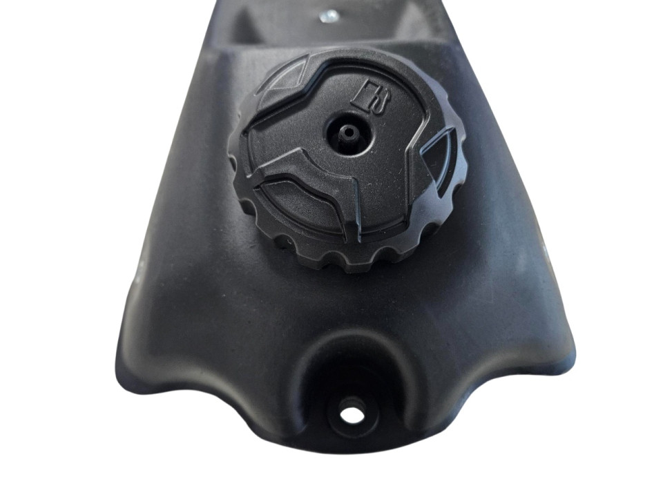(22F1a) Brandstoftank CRF110