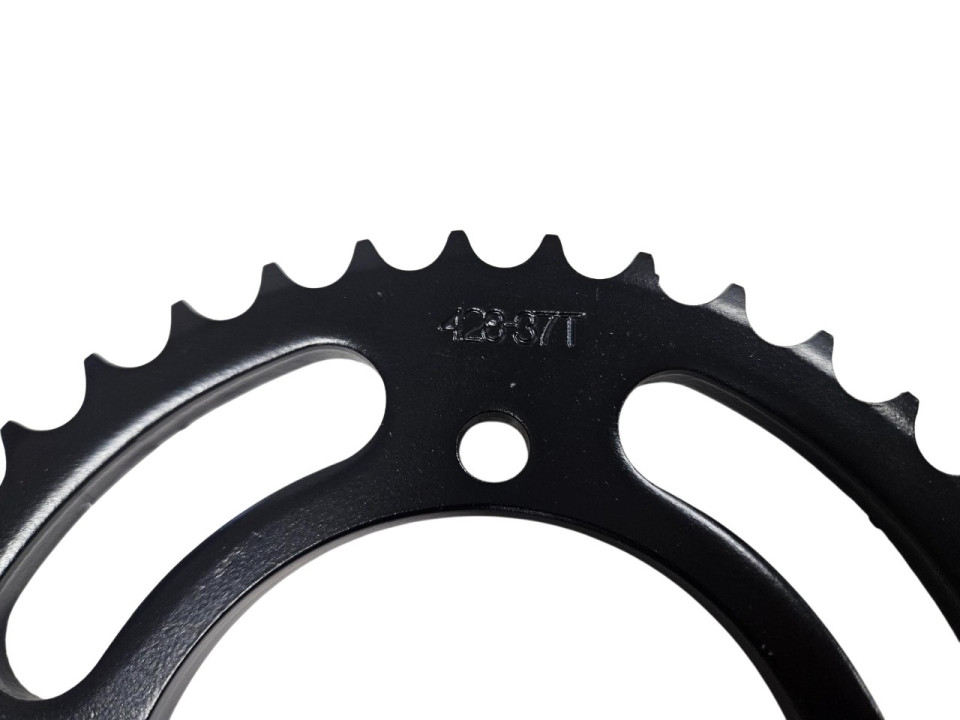 (14C5a) Achtertandwiel 428 - 37 tands (as 76 / steek 65)