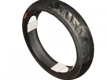 (211B1b) Buitenband (CST, tubeless) 110/70 x 17 (voorzijde)