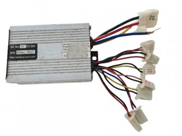 (7G3d) Controller 36V / 1000 watt 8stekkers / 2 kabels