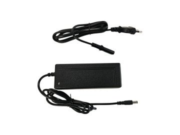 (8D1c) Accu oplader 36V / 1.5Ah mini crosser Lucky